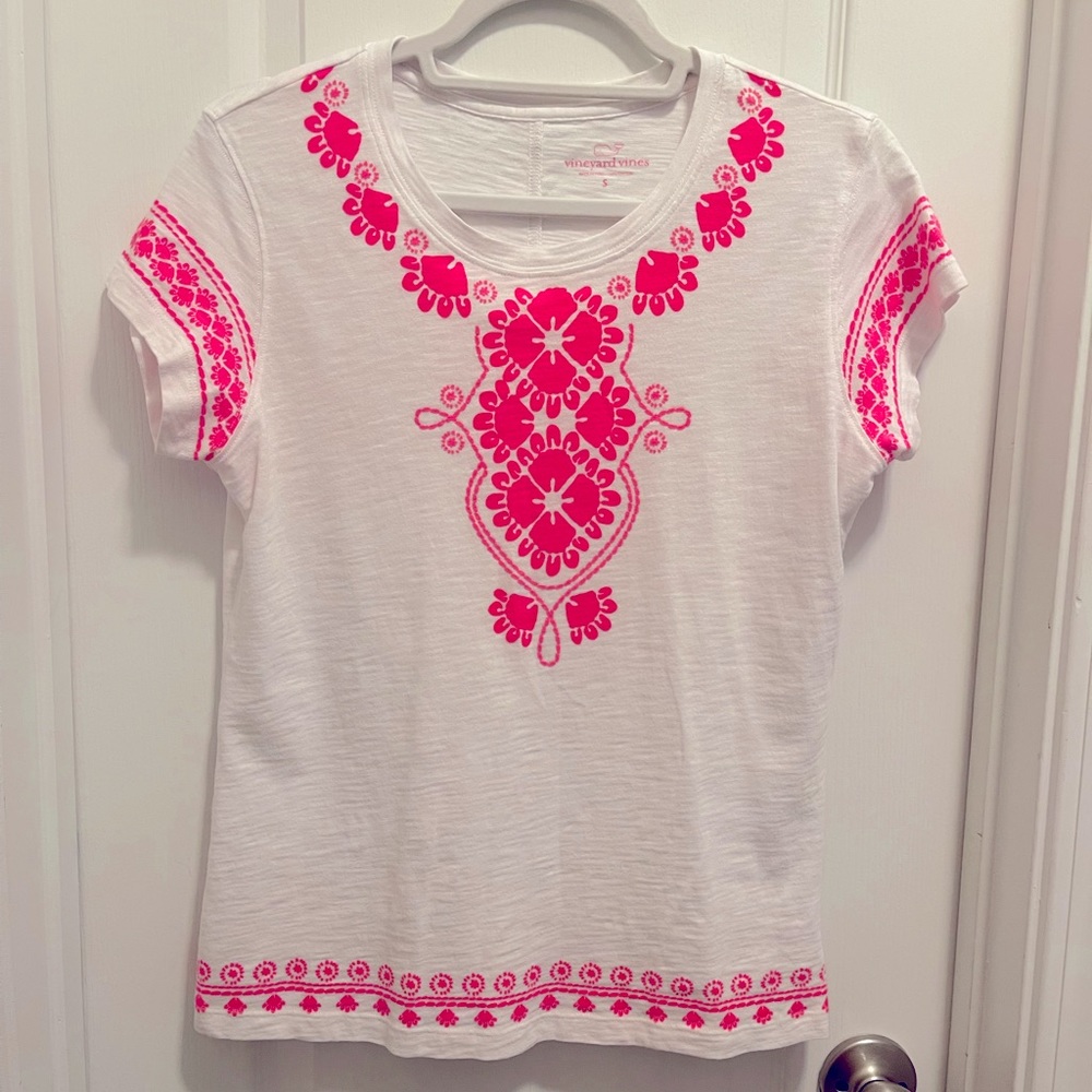 Vineyard Vines T-Shirt Size Small